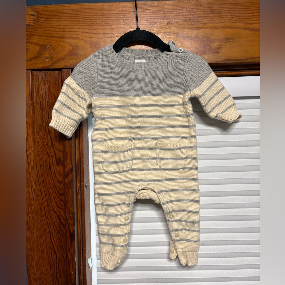Baby GAP cream knit one piece outfit striped classic 3-6m fall